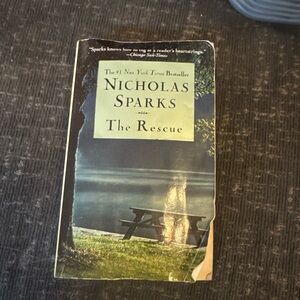 Nicholas Sparks 'The Rescue' Book